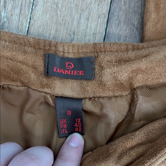 Danier Tan Wide Leg Pants - Picture 4 of 6